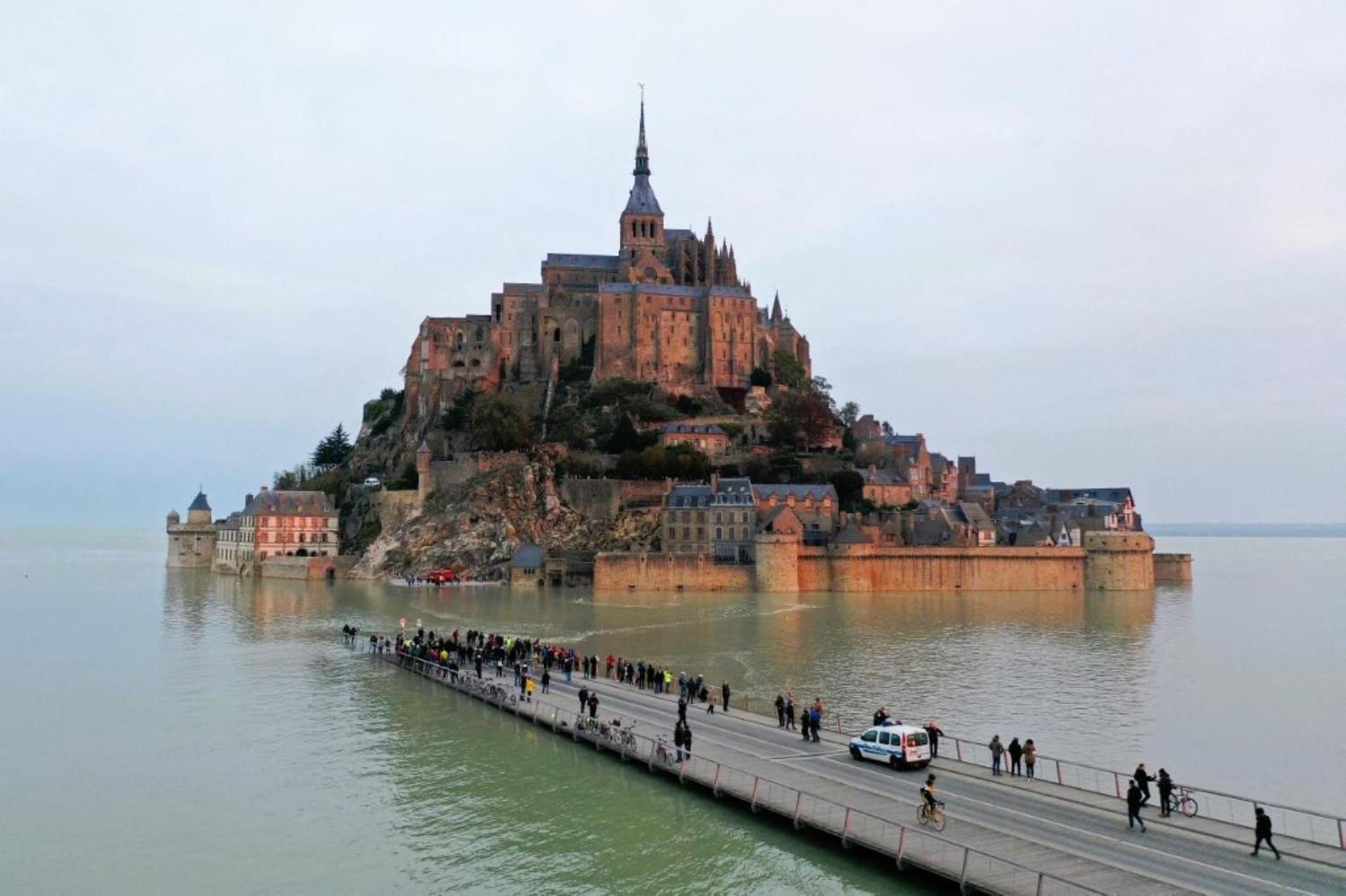 Holiday home Belle Maison De Entre Saint-malo Et Mont-saint-michel. Le Clos Fleuri